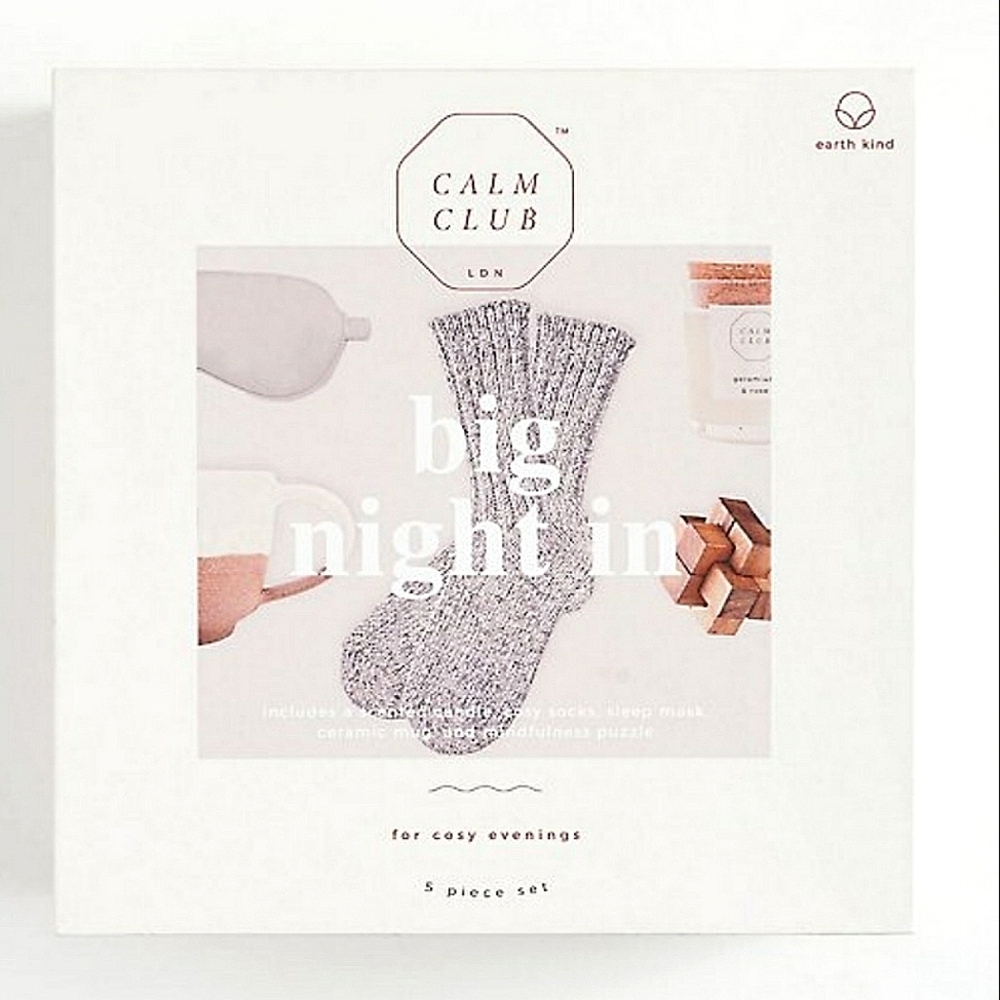 CALM CLUB BIG NIGHT IN KIT, SIZE  10" x 9.5" x 5", ORIGINALLY $70.00